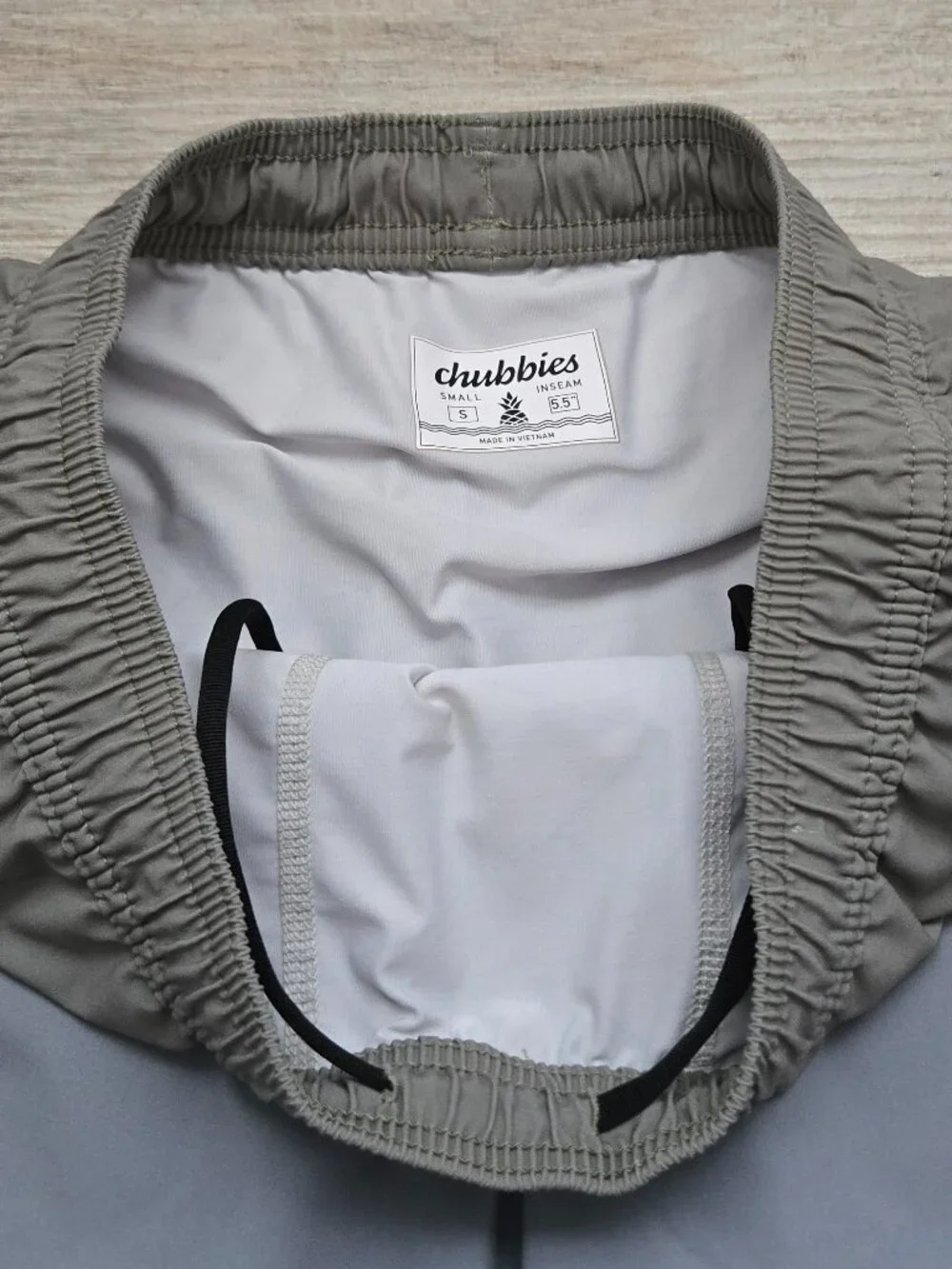 chubbies gradient lined